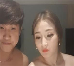 和漂亮女友隐私直播01 mp4