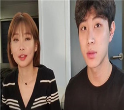 两男两女一起直播秀 mp4