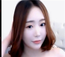 甜美小姐姐裸体大秀000814-003923 mp4