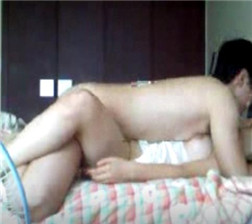 萌妹子被在宿舍输出 avi