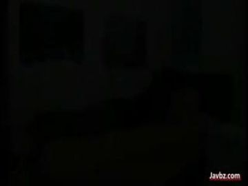 [HUNTA-161] 「不行不行会插入的不是约定好只摩擦吗」搭乘率120的超挤电车及巴士上与姐姐完全紧密贴合还强制光屁股状态与突然出现的姐姐