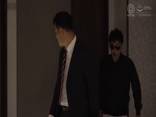 人妻NTR造人中出 妻子被睡走勃起的老公与绝伦后辈一起来无套抽插3P！ 富永乃乃花 KBI-088