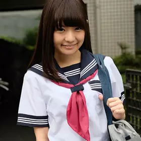 HISN-002 制服美少女をオモチャ攻め～ハメ撮りで大量射精！