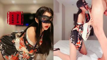 推特女神爱丝袜Vivian姐定制版流出-艺妓回忆录 疯狂骑乘高潮浪叫