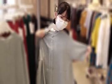 [中文字幕]EBOD-953初めて出来た彼女を脱がしたら…着衣からは想像できない色白美巨乳だしメガネ姿からは想像第01集