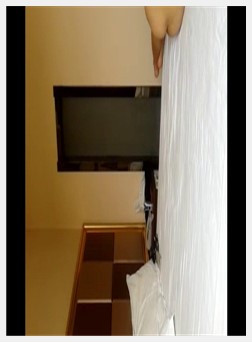 乖巧女友听话洗澡