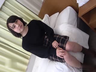 百货柜姐人生初の中出